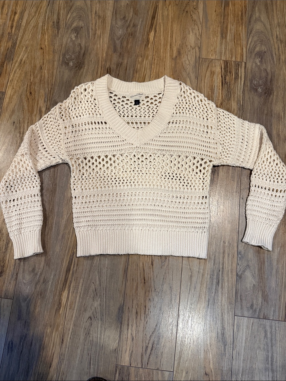 Universal Thread Open-Knit V-Neck Sweater in Cream